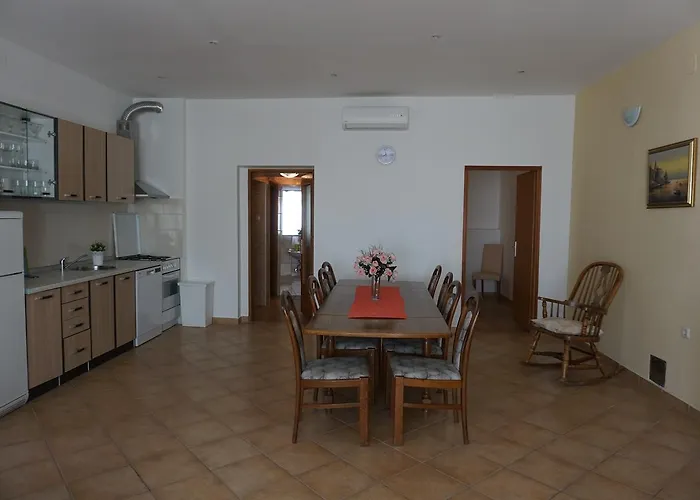 Ivancic * Novi Vinodolski